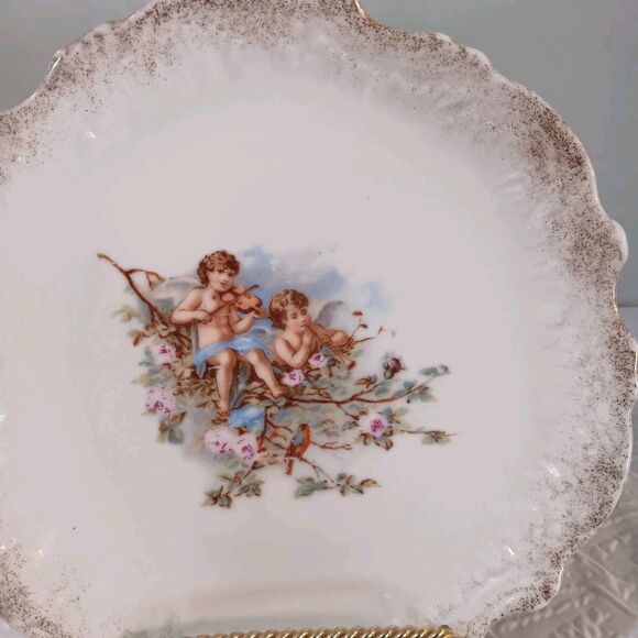 Vintage hand painted porcelain plate Two Cherubs  Amidst Branches & Flowers - Picture 4 of 9